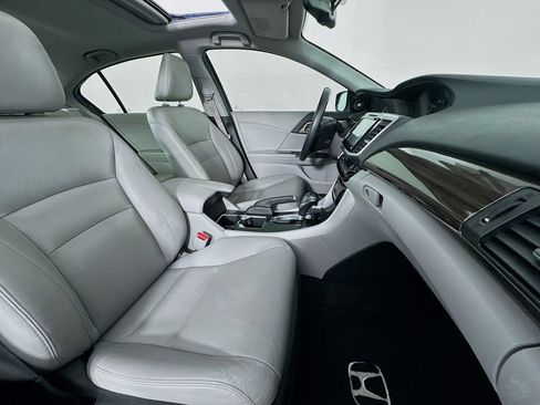 Used 2016 Honda Accord EX-L image 36