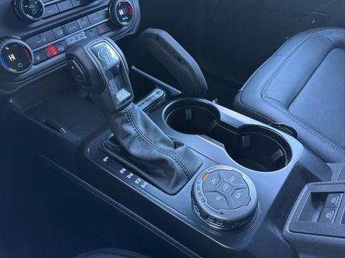 New 2025 Ford Bronco Outer Banks w/ Sasquatch Package image 15