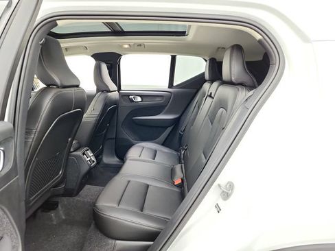 New 2026 Volvo XC40 B5 Plus w/ Protection Package Premier AWD/4WD image 27
