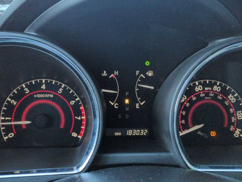 Used 2011 Toyota Highlander Limited image 36