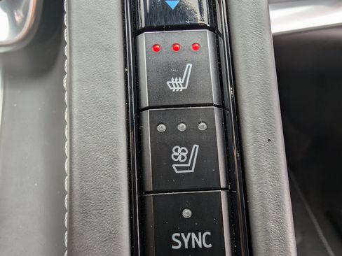 Used 2023 Chevrolet Corvette Stingray Premium Cpe w/ Z51 Performance Package image 27