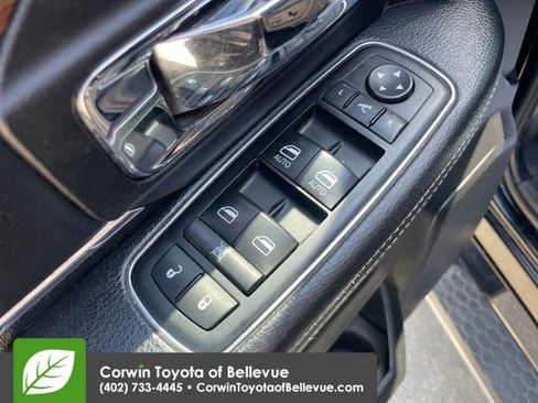 Used 2015 RAM 1500 Laramie w/ Convenience Group AWD/4WD image 19