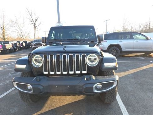 Used 2020 Jeep Wrangler Unlimited Sahara image 42