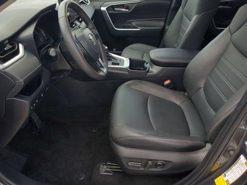 Used 2023 Toyota RAV4 XLE Premium AWD/4WD image 17