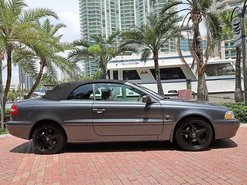 Used 2004 Volvo C70 HT FWD image 15