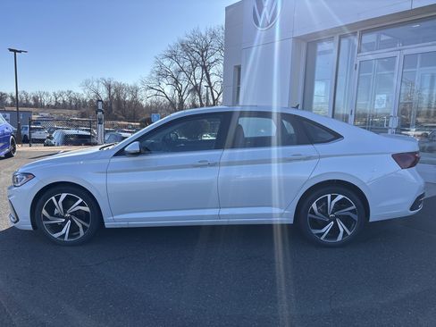 New 2026 Volkswagen Jetta SEL image 2