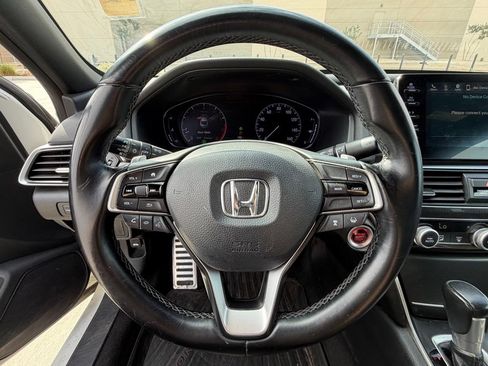 Used 2019 Honda Accord Sport image 19