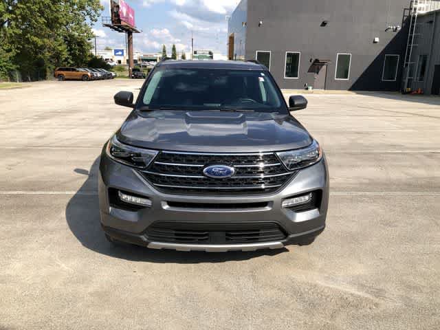 Used 2024 Ford Explorer XLT w/ Equipment Group 202A AWD/4WD image 9