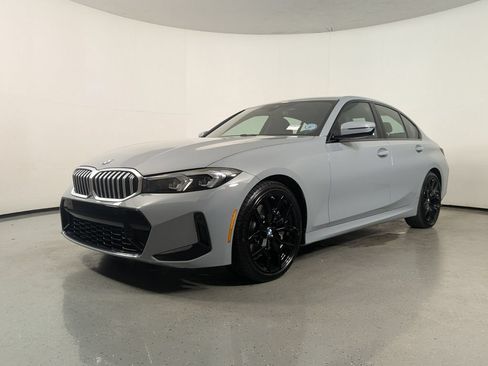 Used 2026 BMW 330i xDrive Sedan AWD/4WD image 3