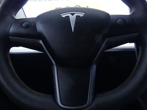 Used 2023 Tesla Model 3 Standard Range RWD image 16