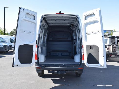 Used 2024 Mercedes-Benz Sprinter 144 Cargo image 7