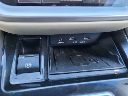 Certified 2021 Subaru Outback Premium image 28