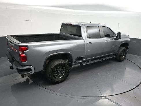 Used 2025 Chevrolet Silverado 2500 LT AWD/4WD image 24