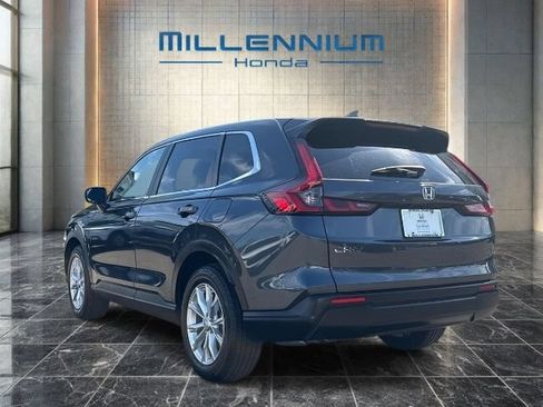 Used 2024 Honda CR-V EX image 2