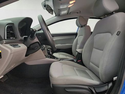 Used 2017 Hyundai Elantra SE FWD image 10