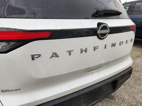 Used 2025 Nissan Pathfinder SV w/ Cargo Package FWD image 9