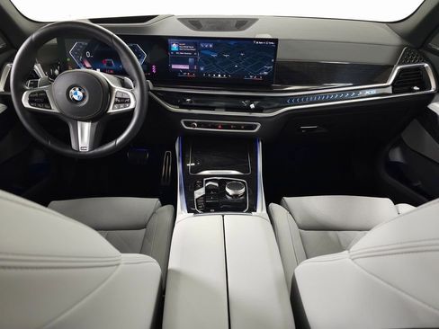 Used 2026 BMW X5 xDrive40i w/ M Sport Package image 15