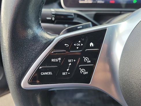 Used 2022 Mercedes-Benz C 300 C 300 image 5