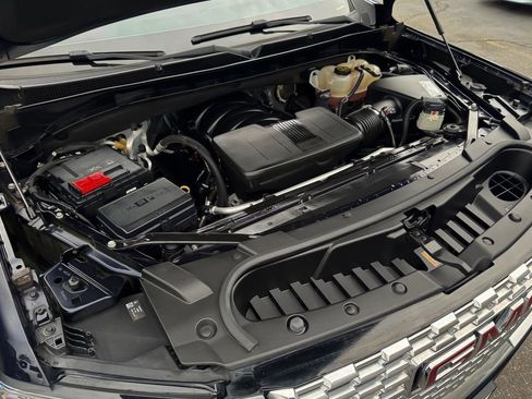 Used 2021 GMC Yukon XL Denali w/ Denali Ultimate Package image 38