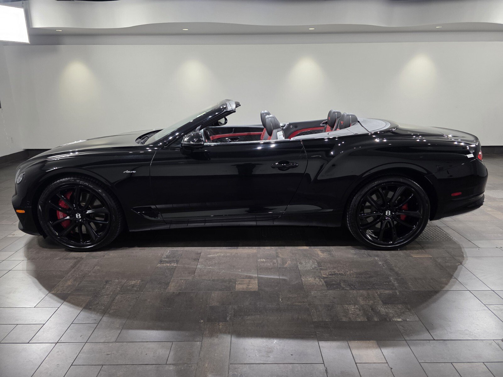 Used 2023 Bentley Continental GT Azure AWD/4WD image 3