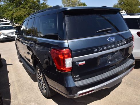 Used 2024 Ford Expedition XLT RWD image 6