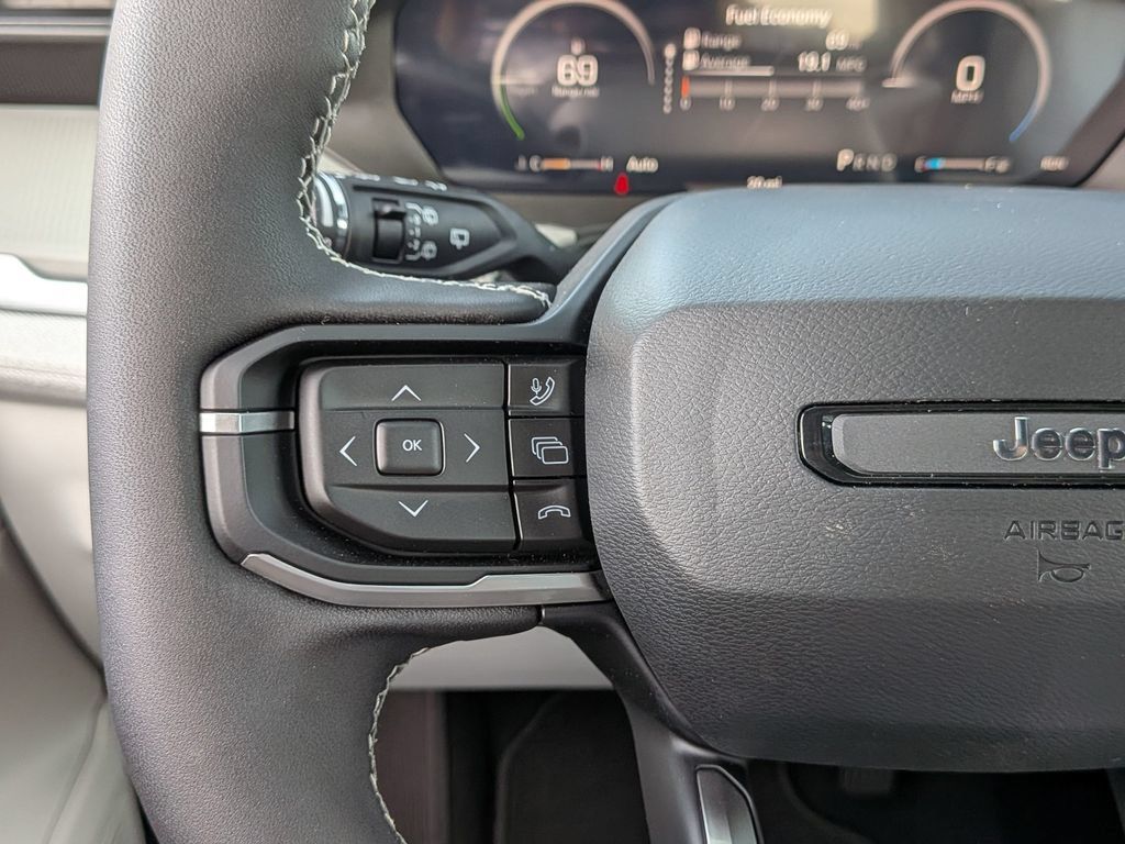 New 2026 Jeep Cherokee Laredo AWD/4WD image 20