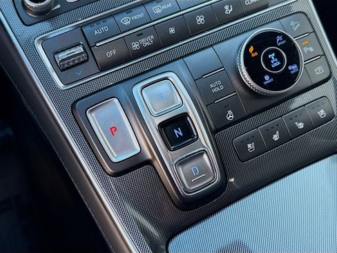 Used 2023 Hyundai Santa Fe Limited image 14