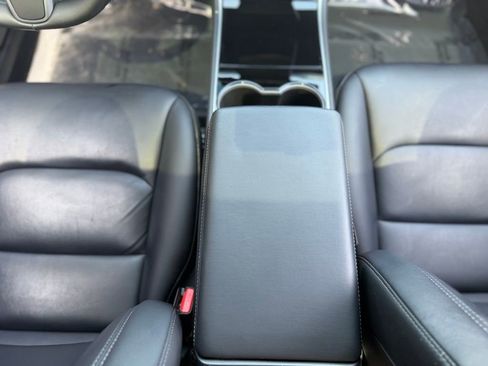 Used 2018 Tesla Model 3 Long Range image 47