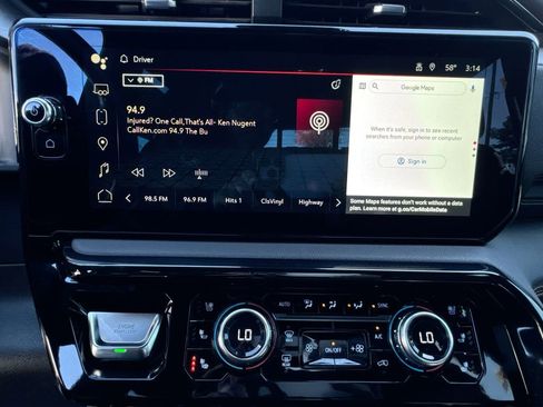 Used 2024 GMC Sierra 1500 AT4 w/ Technology Package image 26