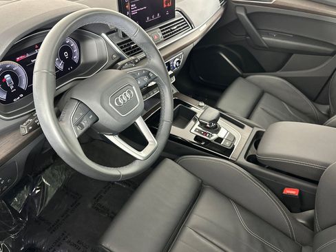 Used 2023 Audi Q5 e Premium w/ Convenience Package AWD/4WD image 9