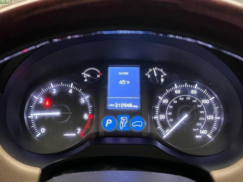 Used 2014 Lexus GX 460 w/ Premium Package AWD/4WD image 26