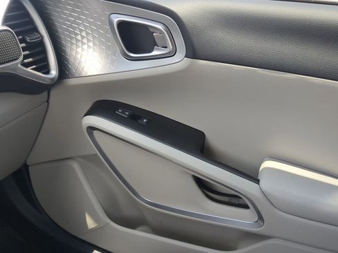 New 2025 Kia Soul LX image 14