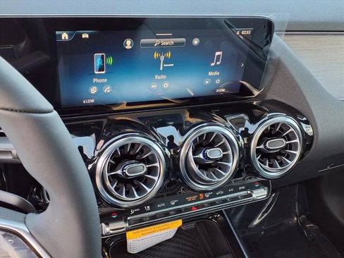 New 2026 Mercedes-Benz GLA 250 GLA 250 image 5