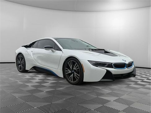 Used 2016 BMW i8 image 7