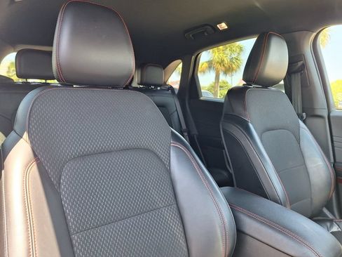 Used 2025 Ford Escape ST-Line FWD image 27