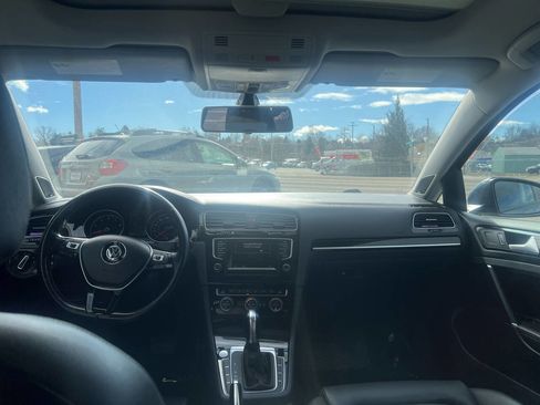 Used 2015 Volkswagen Golf SEL image 9