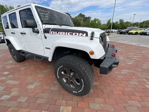 Used 2018 Jeep Wrangler Unlimited Rubicon AWD/4WD image 24