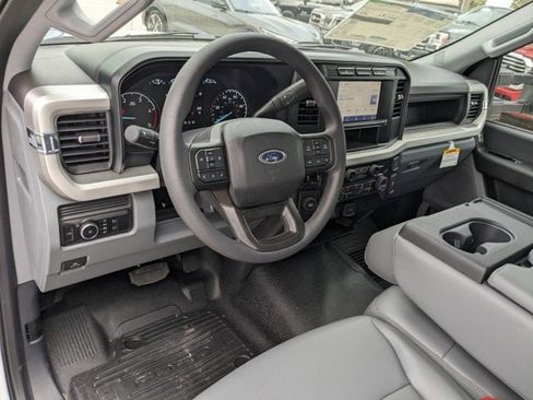 Used 2024 Ford F350 XL w/ XL Chrome Package image 36