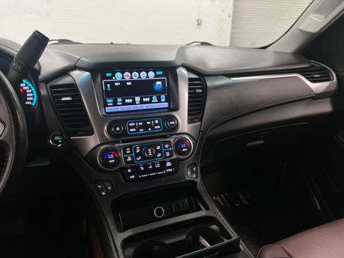 Used 2019 Chevrolet Tahoe Premier w/ Premier Plus Edition AWD/4WD image 19