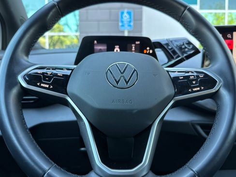 Used 2022 Volkswagen ID.4 Pro image 27