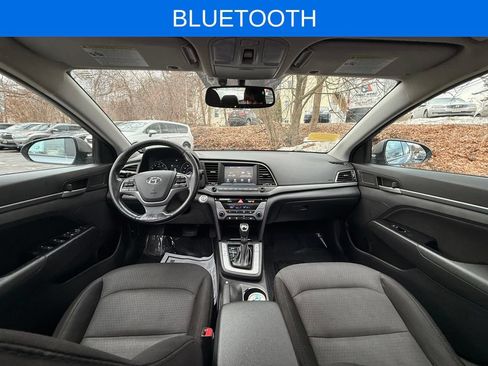Used 2018 Hyundai Elantra Value Edition FWD image 4