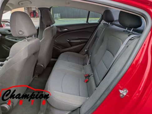 Used 2017 Chevrolet Cruze LS FWD image 16
