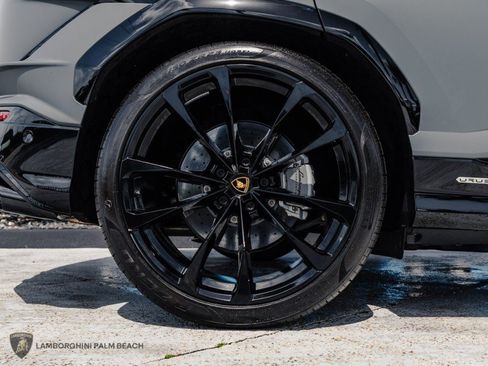 Used 2024 Lamborghini Urus S AWD/4WD image 48