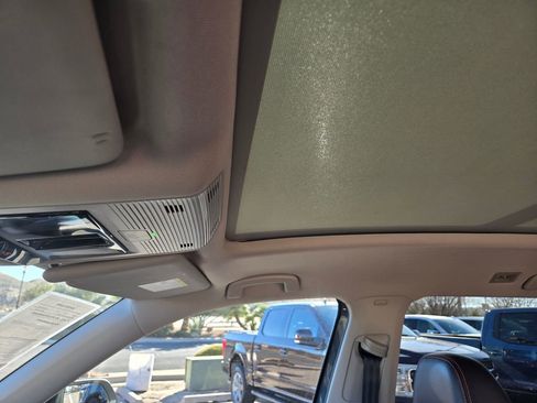 Used 2024 Volkswagen Atlas Peak Edition SE image 20