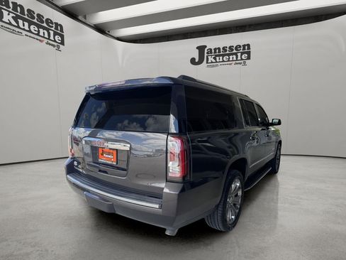 Used 2017 GMC Yukon XL Denali w/ Open Road Package AWD/4WD image 2