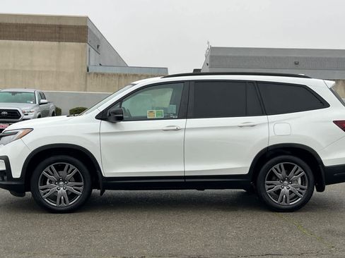 Used 2022 Honda Pilot Sport image 9
