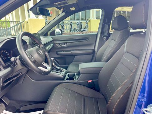 Used 2025 Honda CR-V Sport image 10