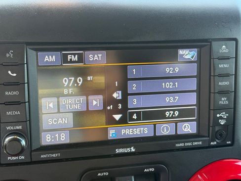 Used 2018 Jeep Wrangler Unlimited Rubicon AWD/4WD image 31