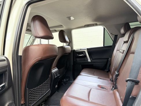 Used 2020 Toyota 4Runner Limited AWD/4WD image 23