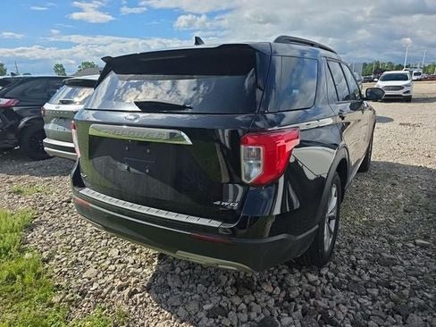 Used 2023 Ford Explorer XLT w/ Equipment Group 202A AWD/4WD image 6